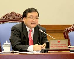 ຮອງນາຍົກລັດຖະມົນຕີ Hoang Trung Hai ເຮັດວຽກກັບ ການນຳຫຼັກແຫຼ່ງແຂວງ ຮ່ວາບິນ